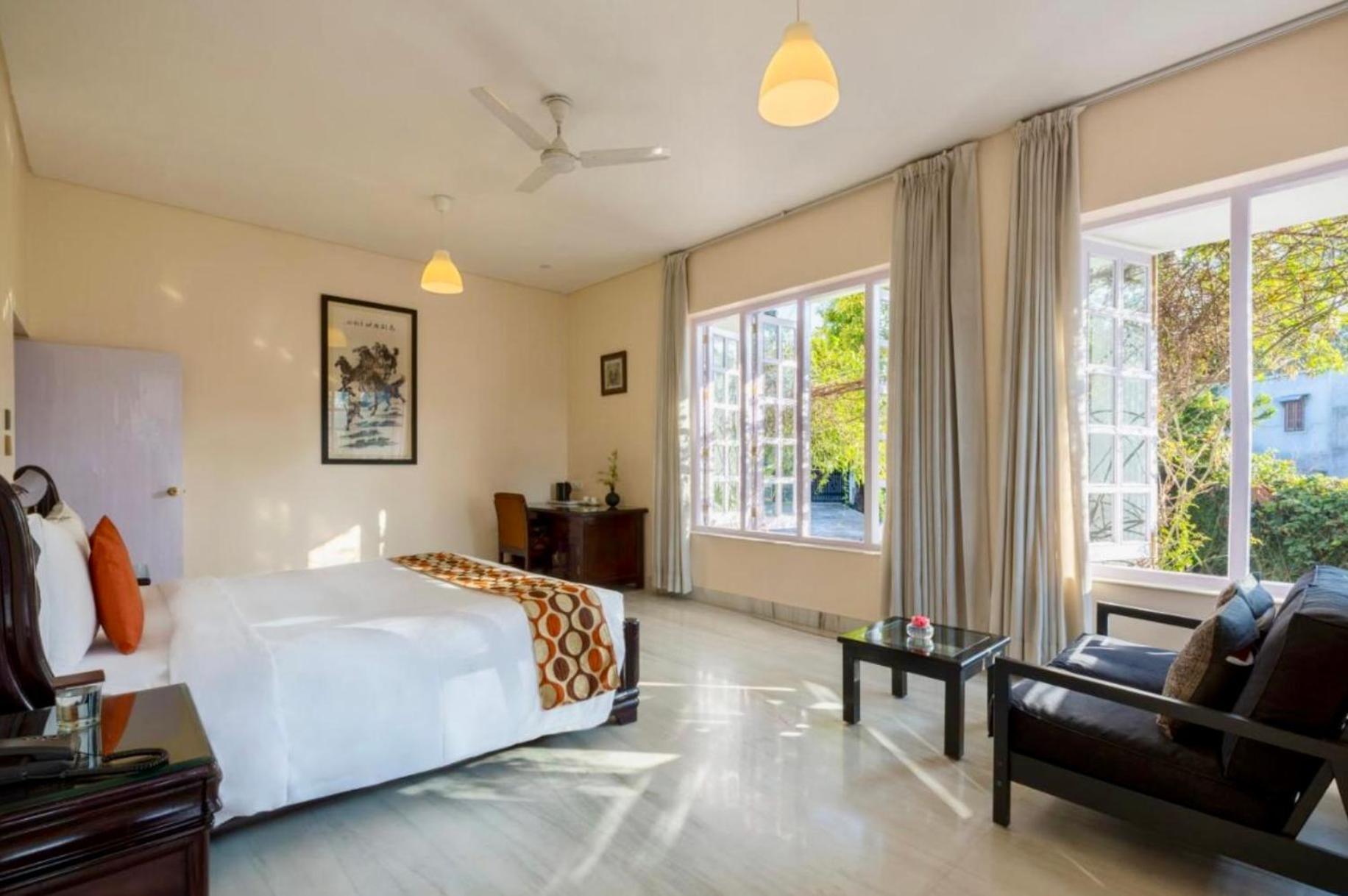 Saffron Leaf W567 Hotel Dehradun Exterior photo